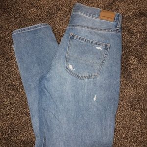 american eagle mom jeans